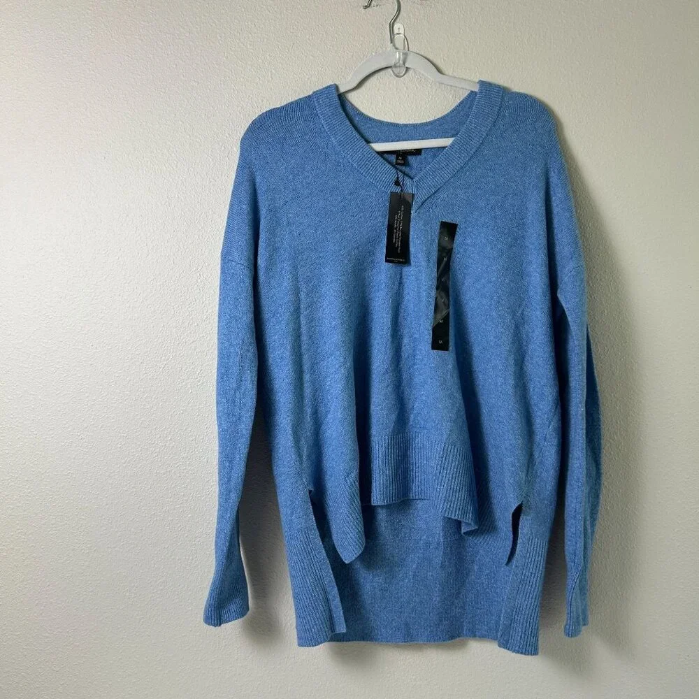 Banana Republic Sweater Mens Size M Blue V Neck‎ Hi Low Hem Pullover NWT